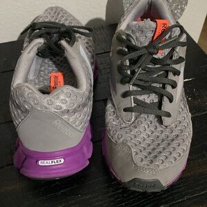 Reebok size 7